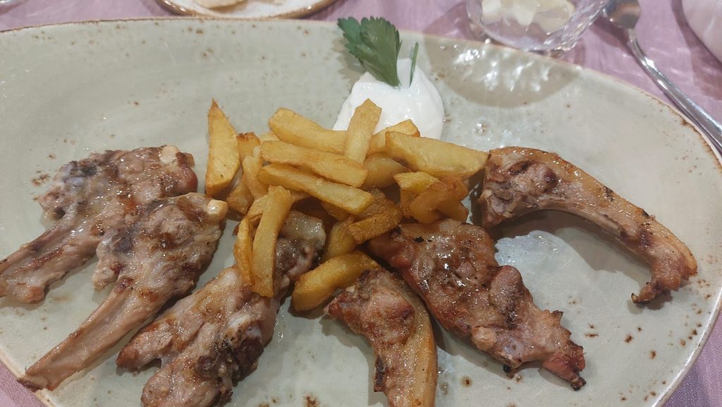 Chuletillas de cordero con patatas